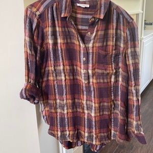 Plaid shirt size L.